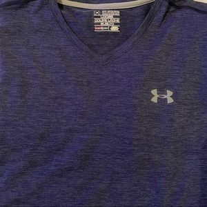 Men navy UA dri fit shirt